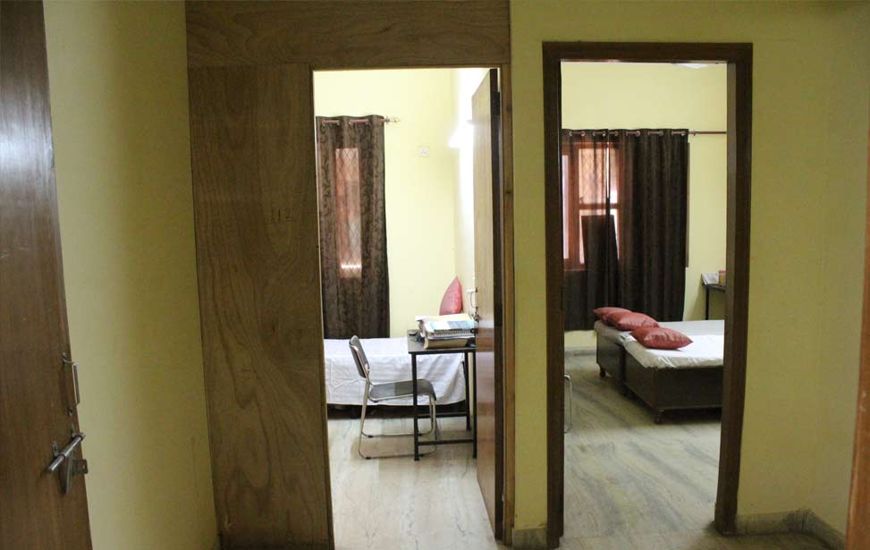 Girls hostel in prajapati nagar